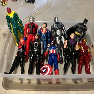 Assorted action figures